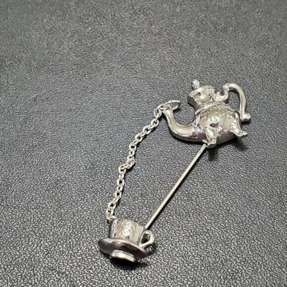 Avon silver tone teapot and cup brooch stick pin